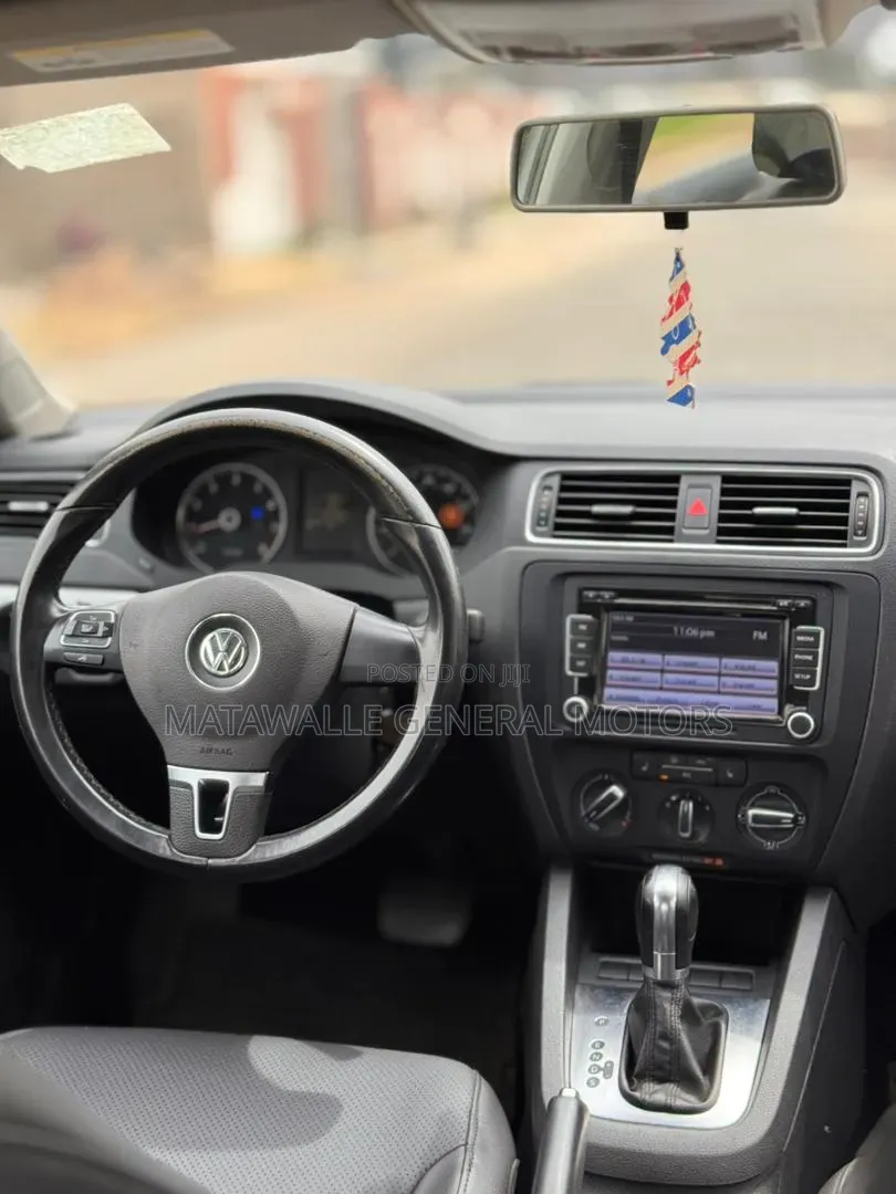 Volkswagen Jetta 2013 Silver