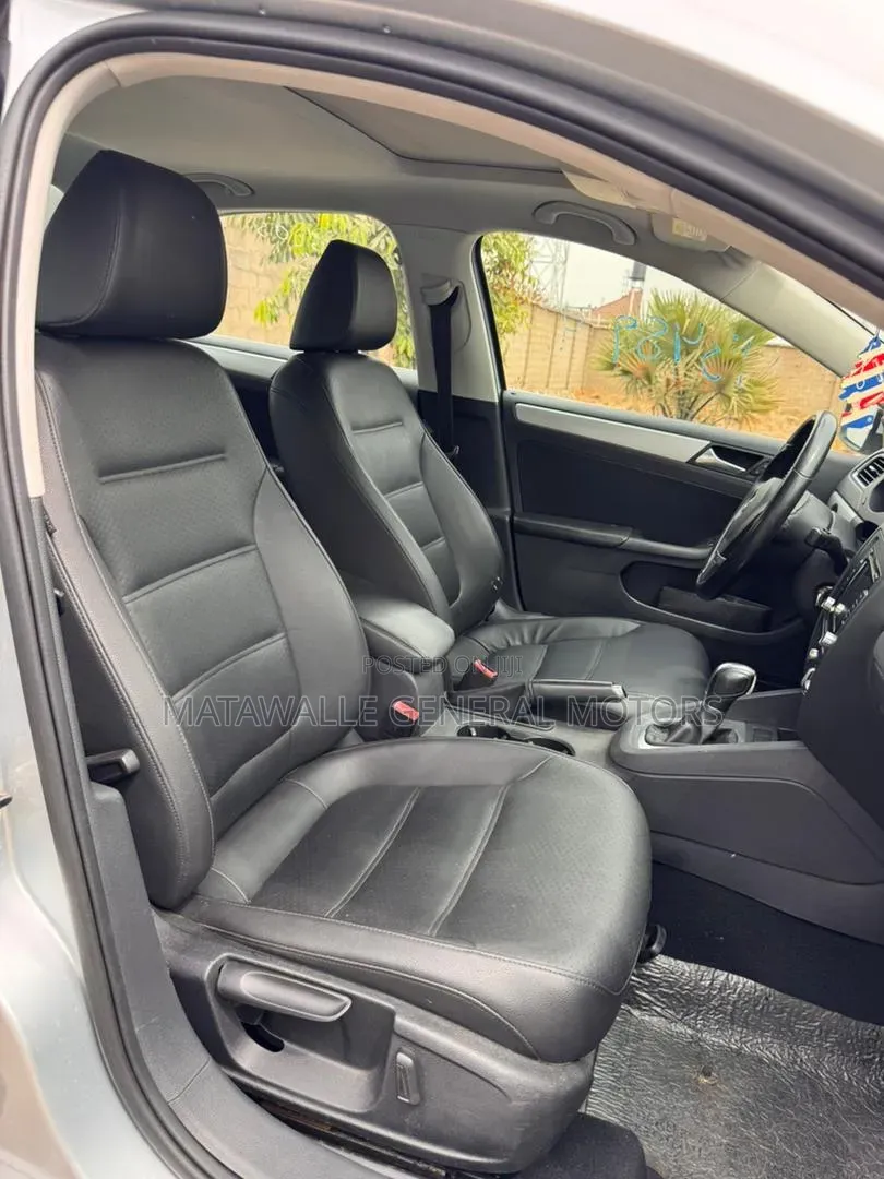Volkswagen Jetta 2013 Silver