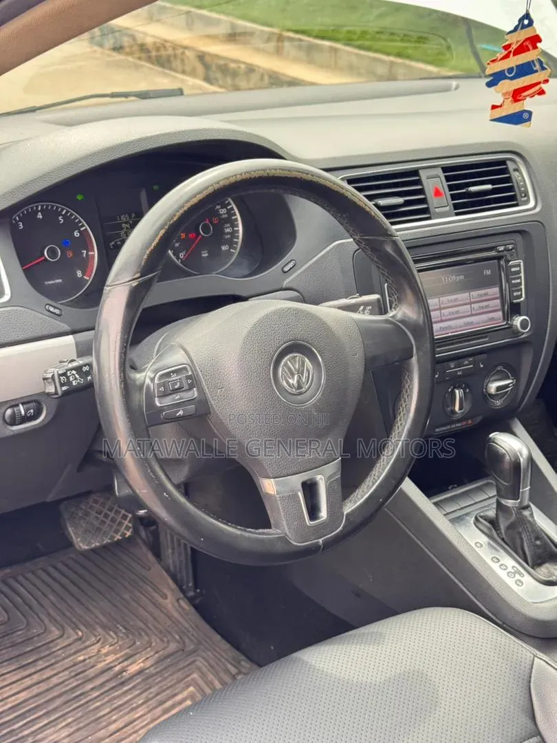 Volkswagen Jetta 2013 Silver