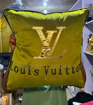 Foreign Throwpillows