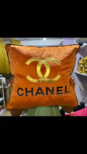 Foreign Throwpillows