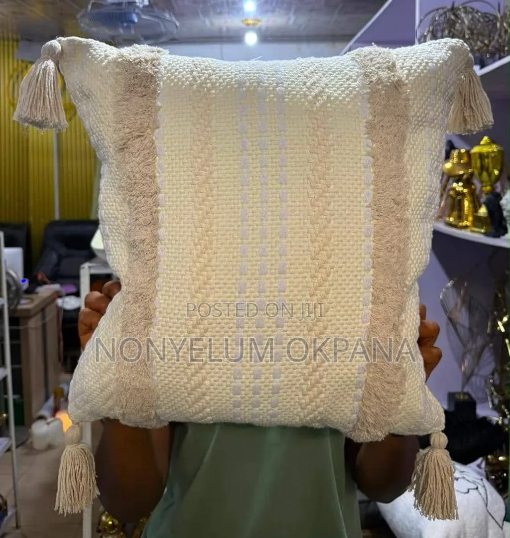 Foreign Throwpillows
