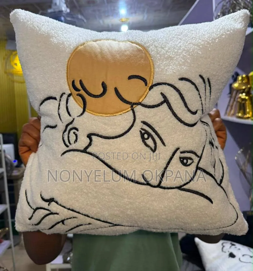 Foreign Throwpillows
