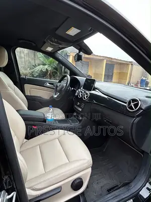 Mercedes-Benz B-Class 2012 Black