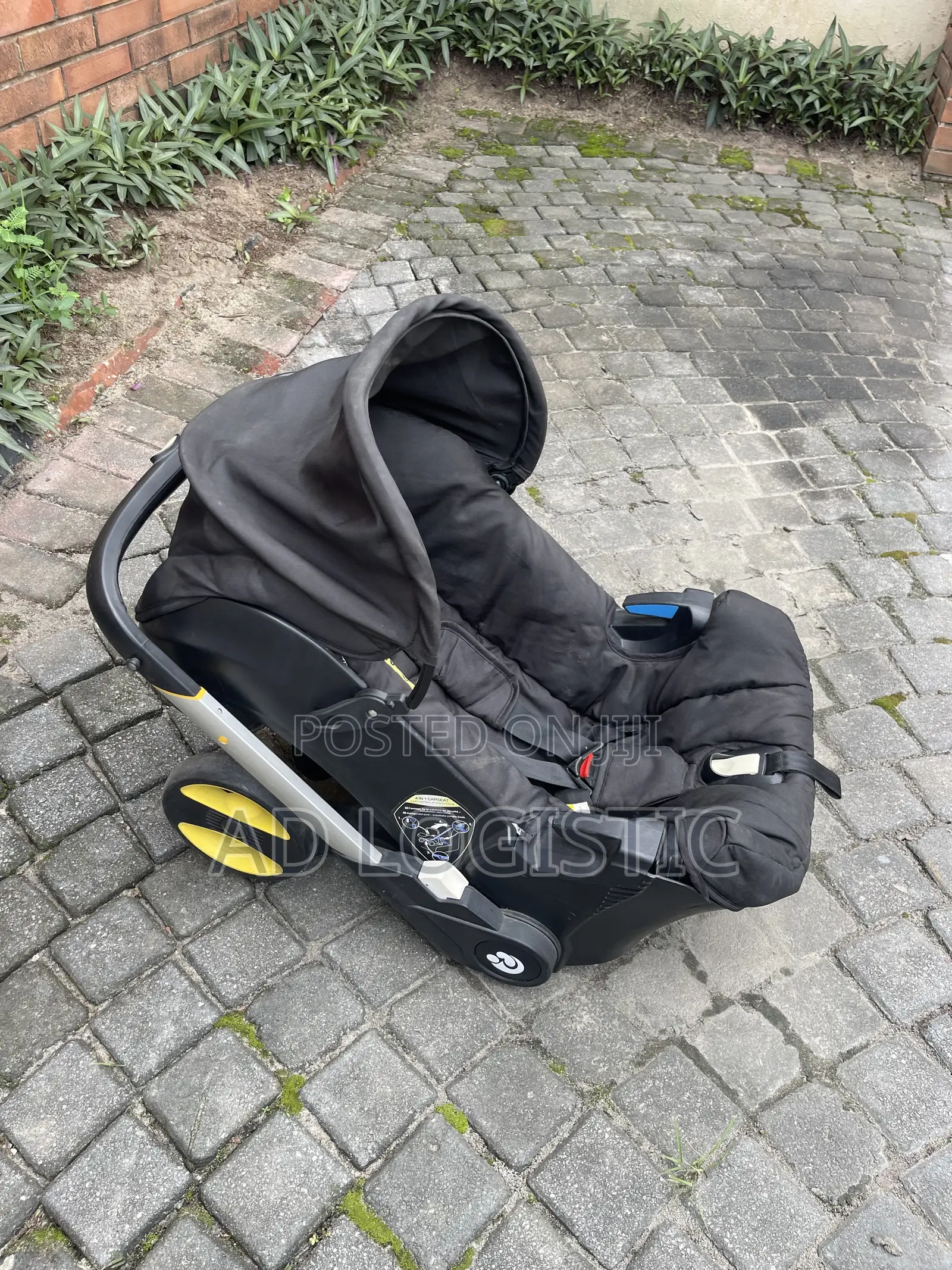 Baby Car Seat With Hood – Black