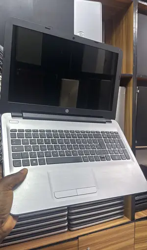 Laptop HP 15 8GB AMD A10 HDD 500GB