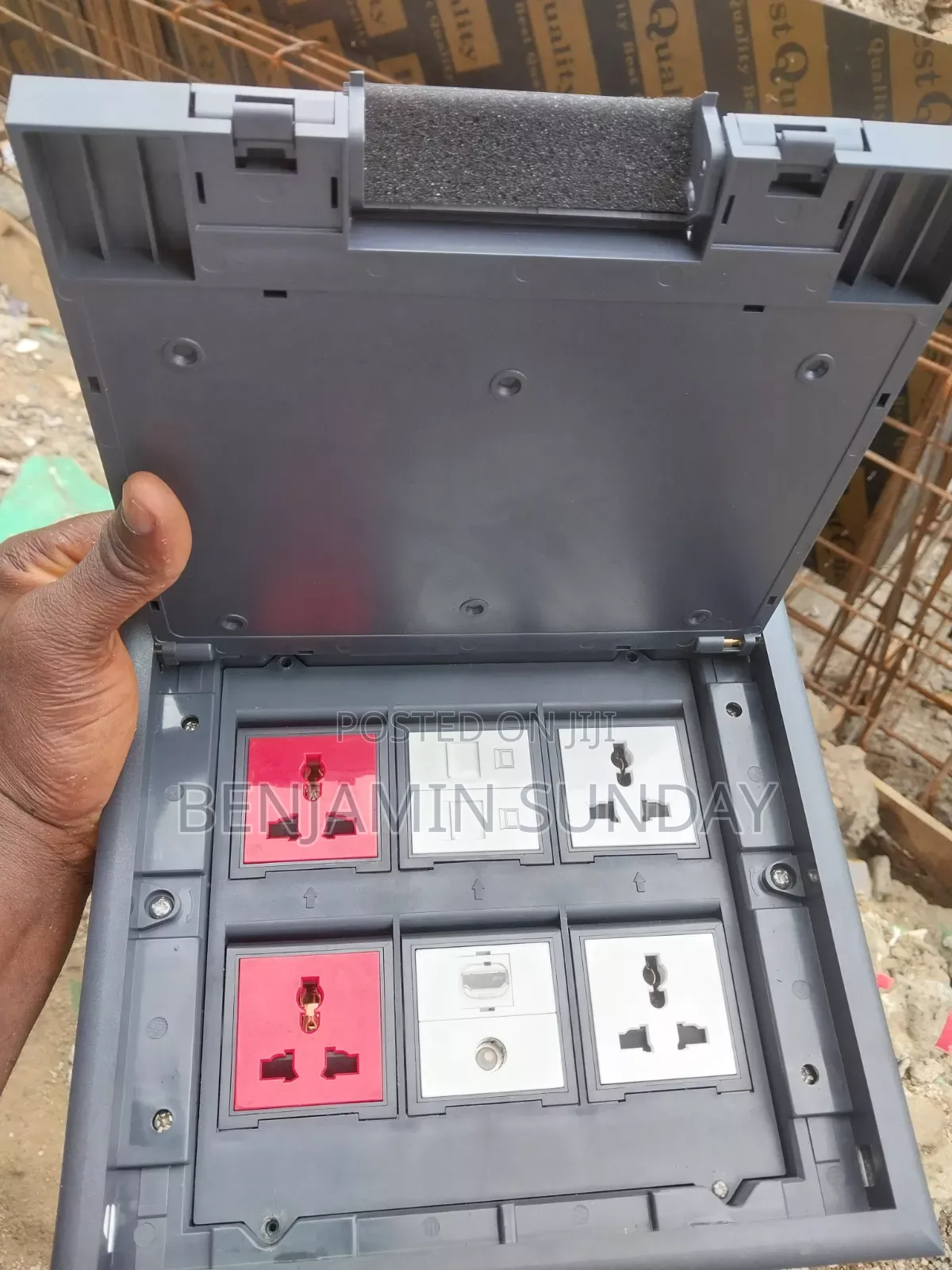 Mk Uk Floor Box