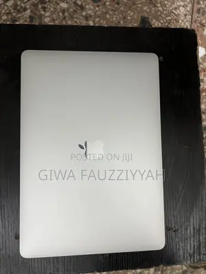 Laptop Apple MacBook Pro 2020 M1 8GB Apple M1 SSD 256GB