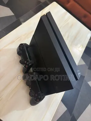 Ps4 Game Console