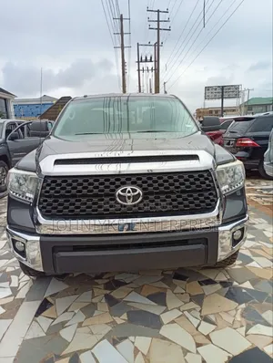 Toyota Tundra 2016 Gray
