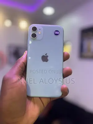 New Apple iPhone 11 128 GB Green