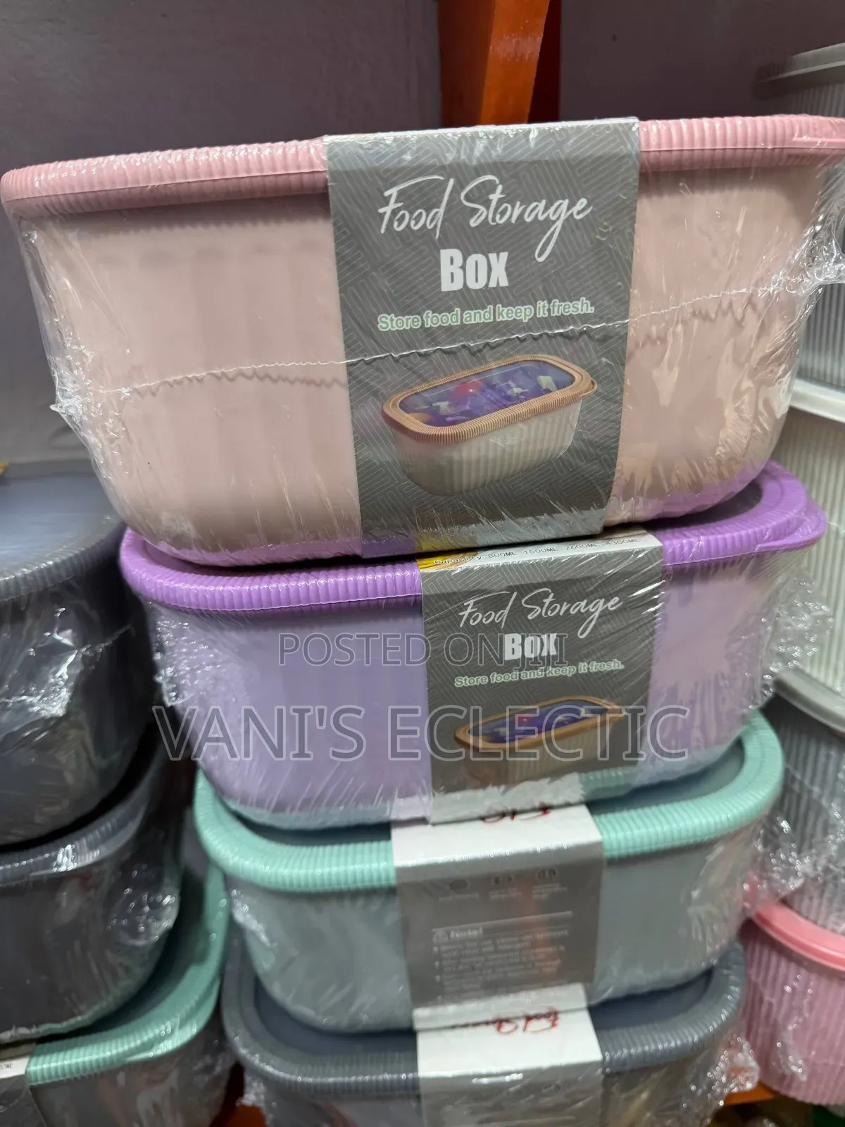 4-in-1 Nested Pastel Food Container Set