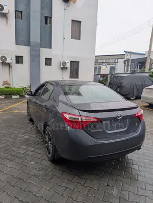 Toyota Corolla S 4dr Sedan (1.8L 4cyl CVT) 2014 Blue