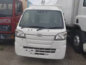 Suzuki APV Minibus 2022 White