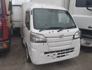 Suzuki APV Minibus 2022 White