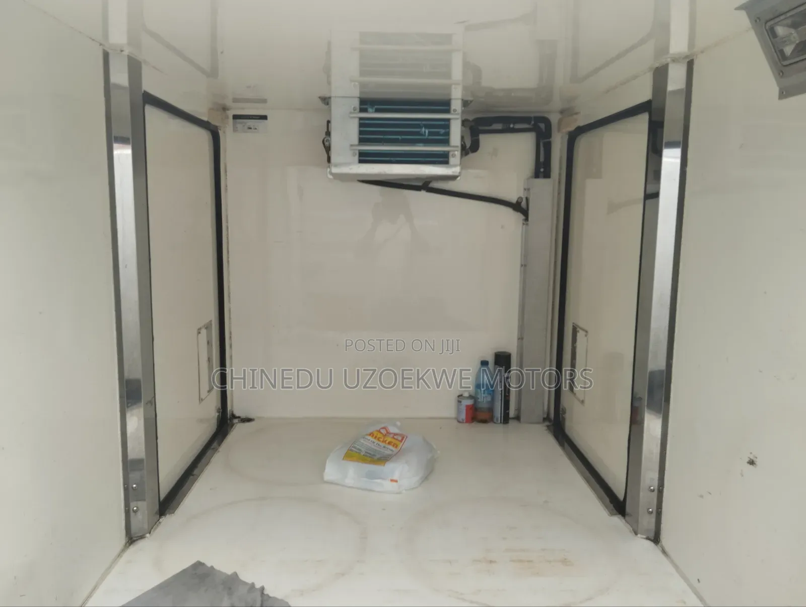 Suzuki APV Minibus 2022 White