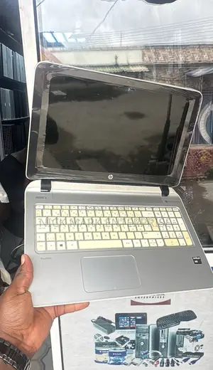 Laptop HP 15 8GB AMD A8 HDD 500GB