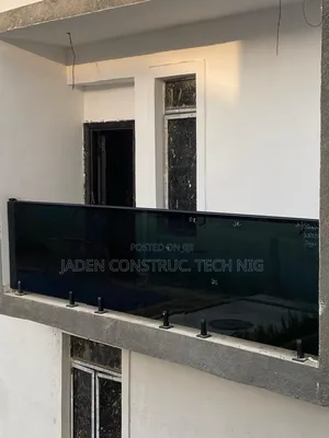 Dark Gray Glass Balconyi
