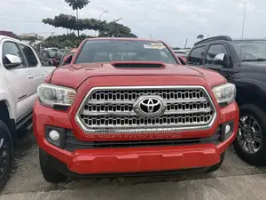 Toyota Tacoma 2019 Red
