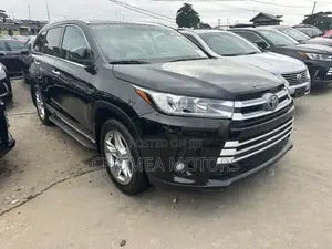 Toyota Highlander 2016 Black