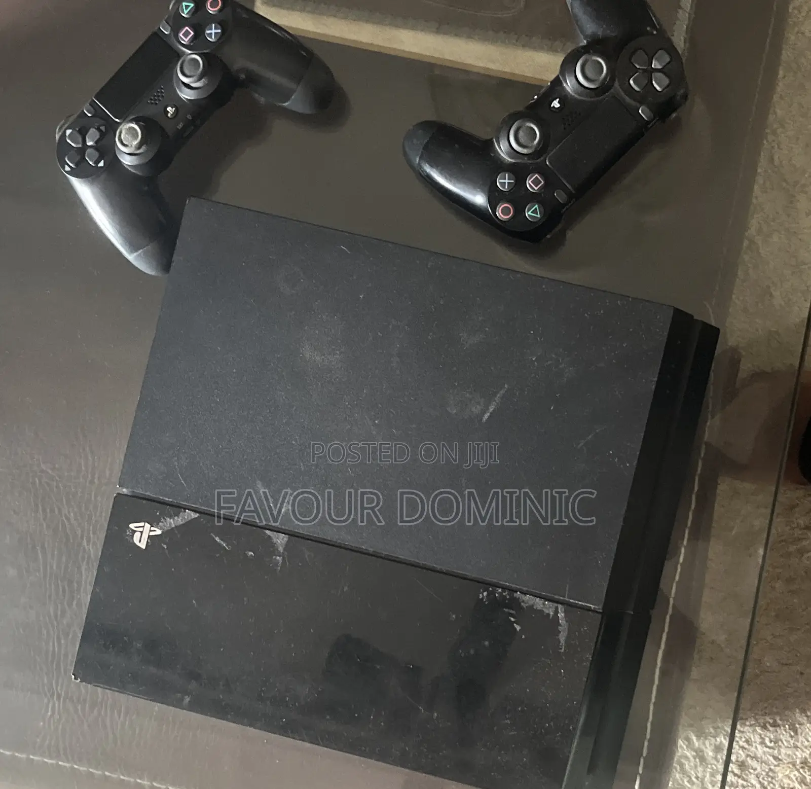 Play Station 4