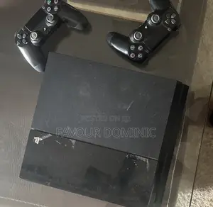 Play Station 4