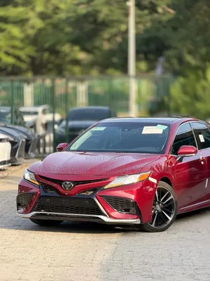 Toyota Camry 2018 Red