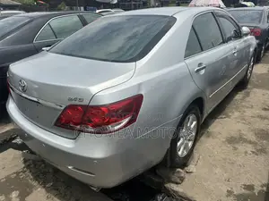 Toyota Camry 2009 Silver