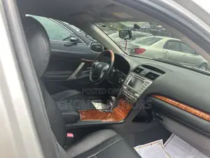 Toyota Camry 2009 Silver