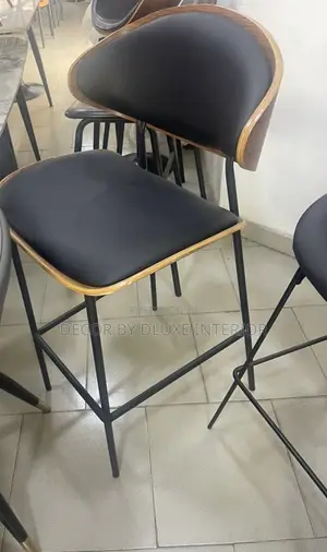 Luxury Metal High- Stool Bar Chair With Back Rest