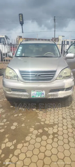 Lexus GX 470 2004 Gold