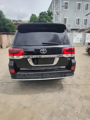 Toyota Land Cruiser 2013 Black
