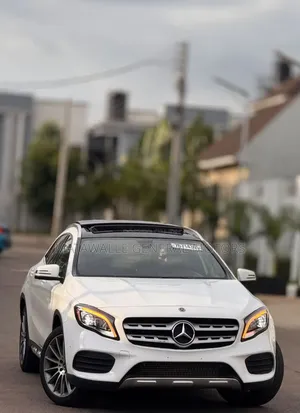 Mercedes-Benz GLA 250 2020 White