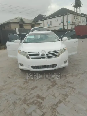 Toyota Venza 2010 White