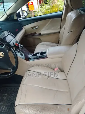 Toyota Venza 2010 White