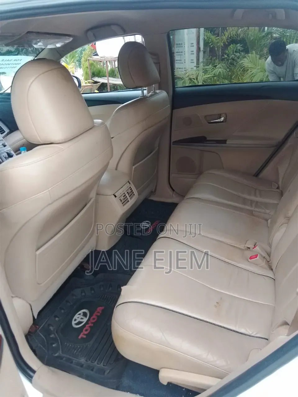 Toyota Venza 2010 White