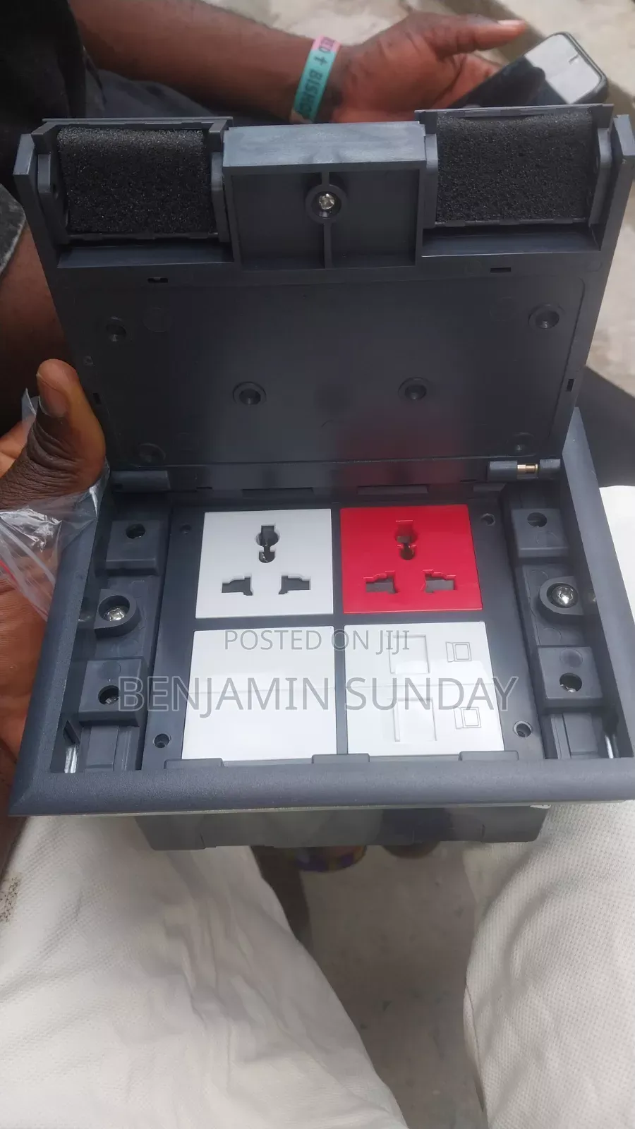 Floor Box Mk Uk