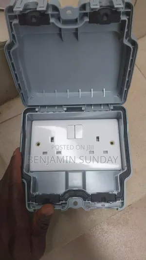 Outdoor Socket