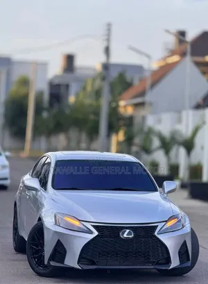 Lexus IS 2017 Silver