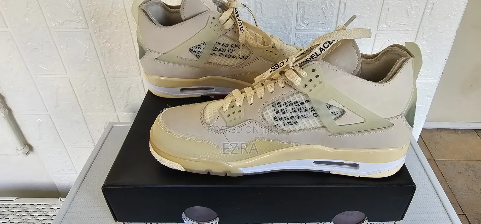 Jordan 4 Retro Off White Sail.