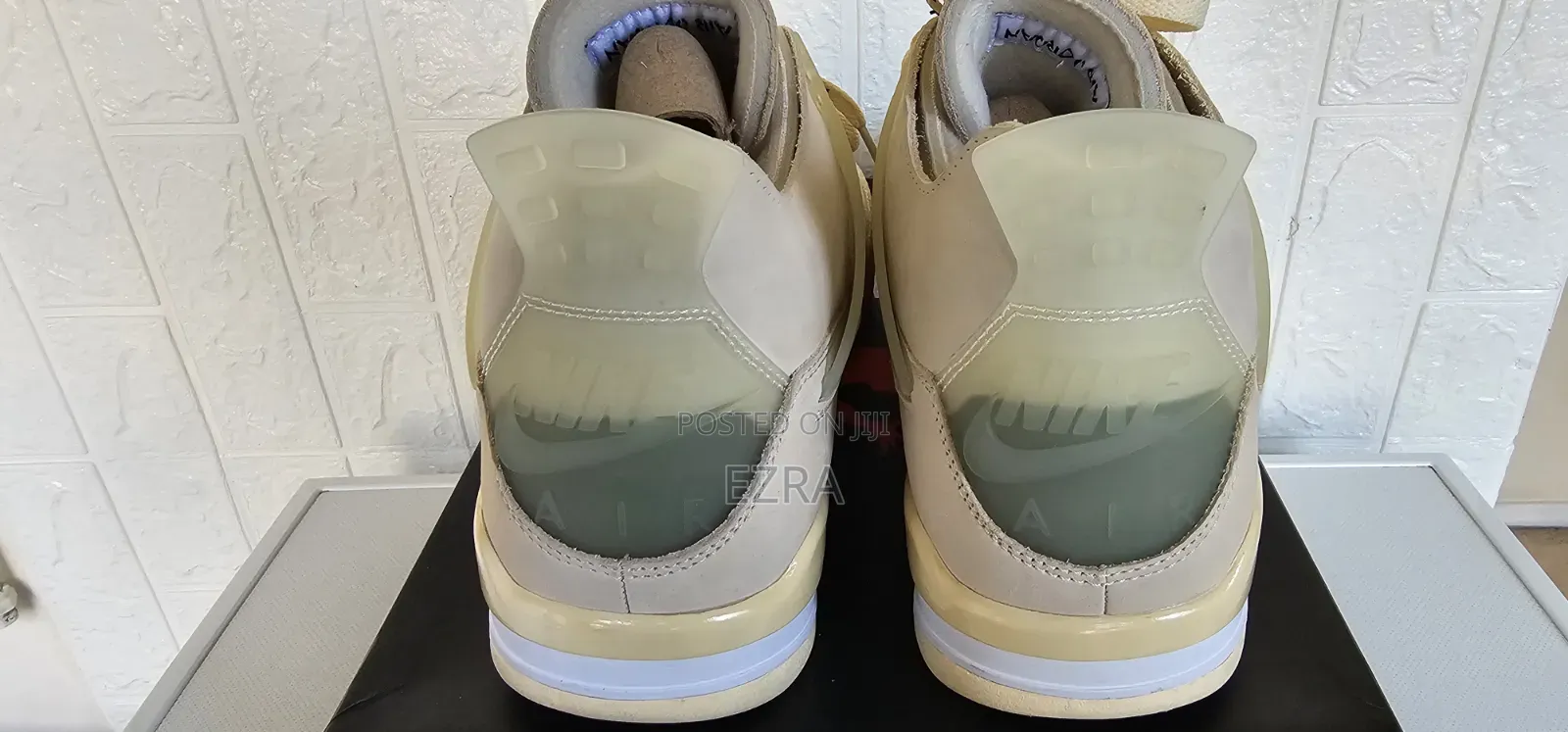 Jordan 4 Retro Off White Sail.