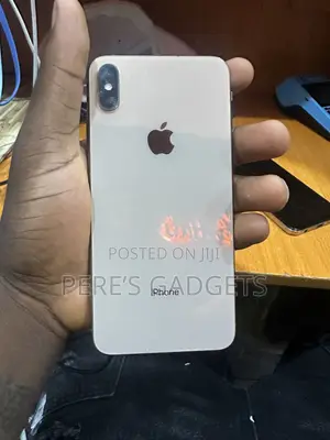Apple iPhone XS Max 64 GB Gold