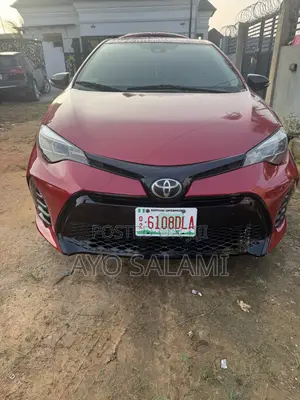 Toyota Corolla SE Special Edition 4dr Sedan (1.8L 4cyl CVT) 2017 Red