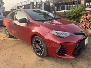 Toyota Corolla SE Special Edition 4dr Sedan (1.8L 4cyl CVT) 2017 Red