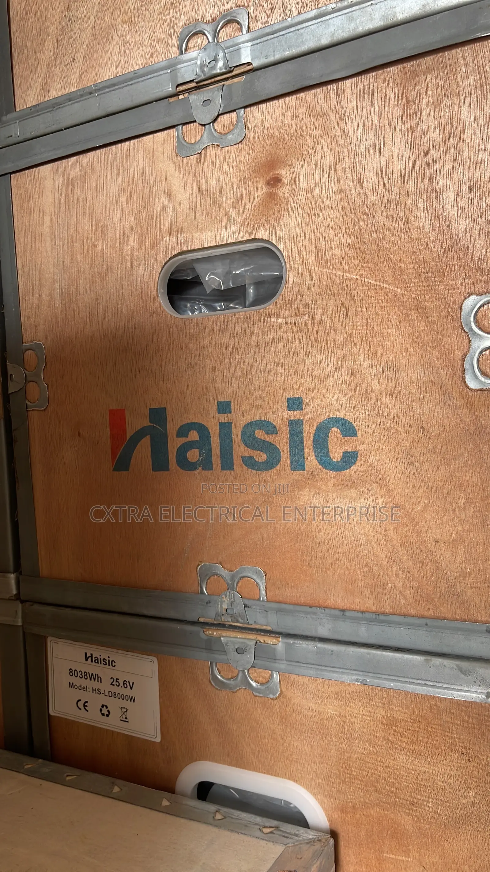 Haisic 8KWH 25.6V Lithium Battery (Black)