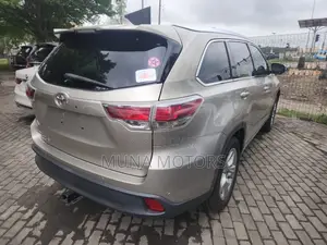 Toyota Highlander 2016