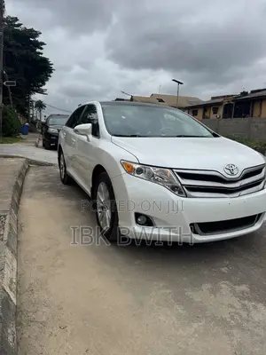 Toyota Venza XLE 4dr Wagon (2.7L 4cyl 6A) 2014 White