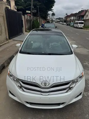 Toyota Venza XLE 4dr Wagon (2.7L 4cyl 6A) 2014 White