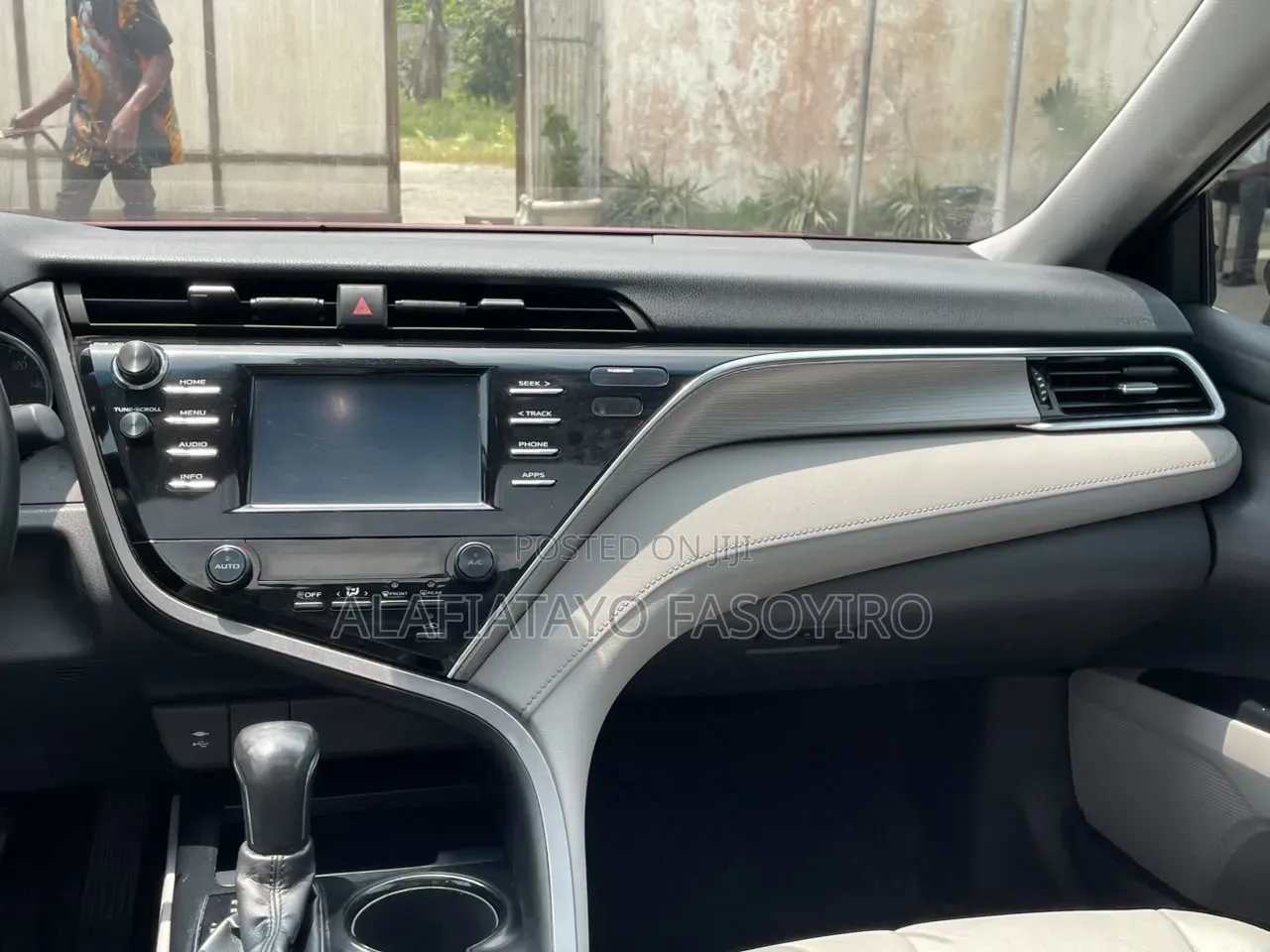 Toyota Camry 2018 Burgundy