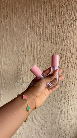 Transparent Lipgloss